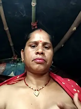 Snapshot of Hot_kiran4 chatting on March 10, 2026, 5:45 am Hot kiran4 online show from March 10, 2026, 5:45 am