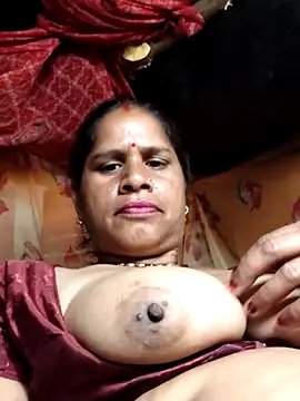 Snapshot of Hot_kiran4 chatting on March 15, 2026, 3:18 pm Hot kiran4 online show from March 15, 2026, 3:18 pm