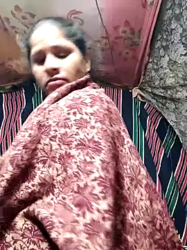 Snapshot of Hot_kiran4 chatting on April 7, 2026, 1:06 am Hot kiran4 online show from April 7, 2026, 1:06 am