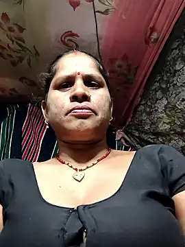 Snapshot of Hot_kiran4 chatting on April 7, 2026, 2:17 pm Hot kiran4 online show from April 7, 2026, 2:17 pm