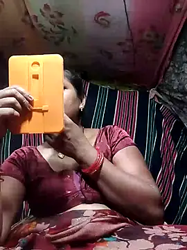 Snapshot of Hot_kiran4 chatting on April 16, 2026, 3:57 pm Hot kiran4 online show from April 16, 2026, 3:57 pm