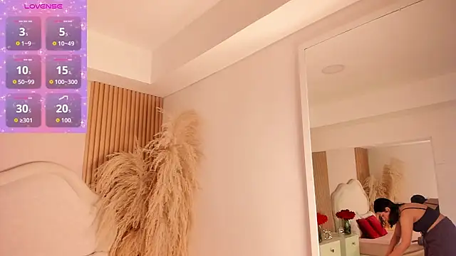 rebeca taylor online show from March 14, 2026, 3:01 am