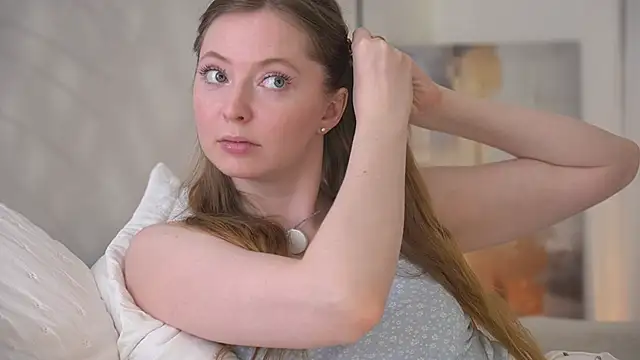 Snapshot of moan_elisa chatting on February 27, 2026, 3:06 am moan elisa online show from February 27, 2026, 3:06 am