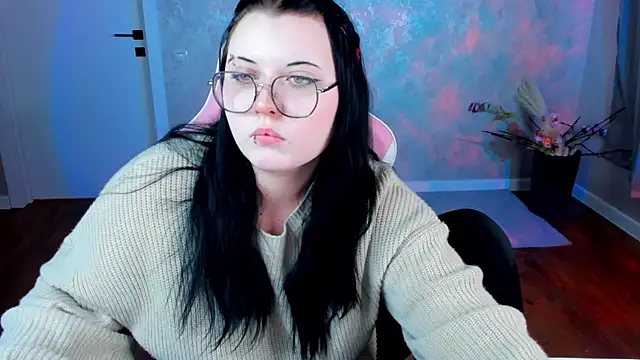 Kira G0ld online show from April 13, 2026, 9:26 am