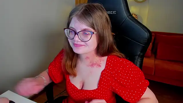 ChloeHalses online show from March 7, 2026, 6:05 pm