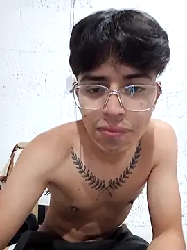 FAVOJS online show from April 14, 2026, 3:34 am