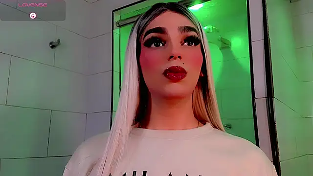 Maddye Fox online show from May 23, 2026, 3:23 am