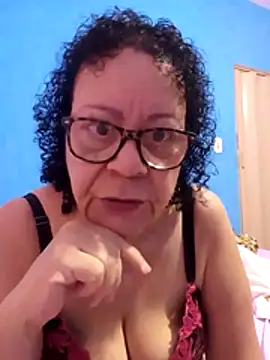 Snapshot of Luach chatting on February 5, 2026, 11:37 am Luach online show from February 5, 2026, 11:37 am