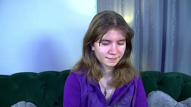 MilaMaelis online show from April 4, 2026, 6:44 am