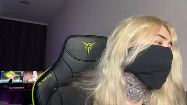 Snapshot of UnaXyling chatting on February 7, 2026, 10:08 am UnaXyling online show from February 7, 2026, 10:08 am