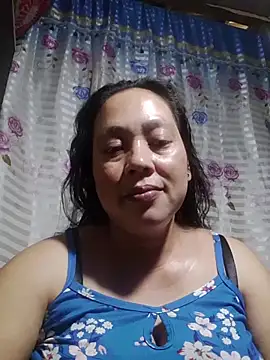 Snapshot of May_Bombs chatting on March 6, 2026, 7:27 am May Bombs online show from March 6, 2026, 7:27 am