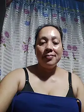 Snapshot of May_Bombs chatting on March 7, 2026, 10:23 am May Bombs online show from March 7, 2026, 10:23 am