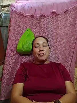 Snapshot of May_Bombs chatting on March 15, 2026, 5:02 am May Bombs online show from March 15, 2026, 5:02 am