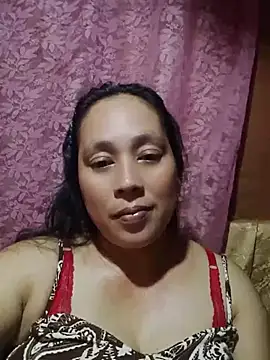 Snapshot of May_Bombs chatting on March 28, 2026, 10:37 am May Bombs online show from March 28, 2026, 10:37 am