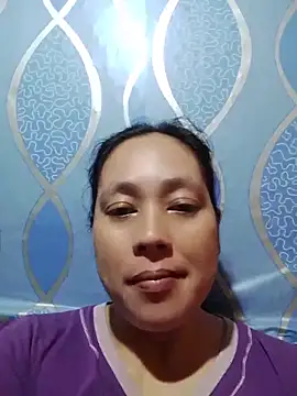 Snapshot of May_Bombs chatting on April 12, 2026, 11:10 pm May Bombs online show from April 12, 2026, 11:10 pm