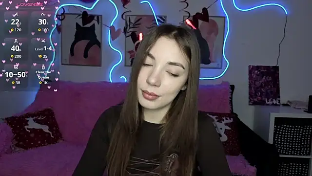 Snapshot of Adriennes chatting on February 18, 2026, 2:24 pm Adriennes online show from February 18, 2026, 2:24 pm