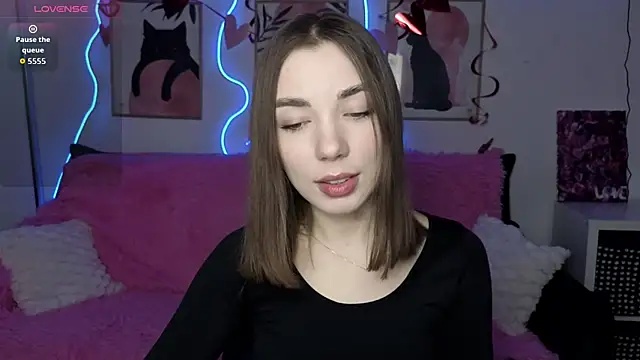 Snapshot of Adriennes chatting on February 23, 2026, 2:47 pm Adriennes online show from February 23, 2026, 2:47 pm