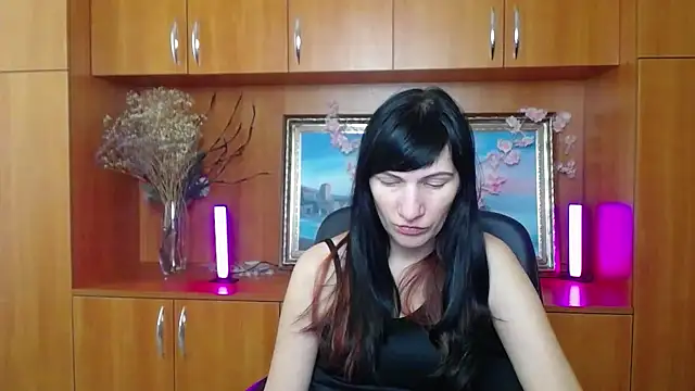 Snapshot of Rosalinda_ro chatting on March 22, 2026, 1:36 pm Rosalinda ro online show from March 22, 2026, 1:36 pm