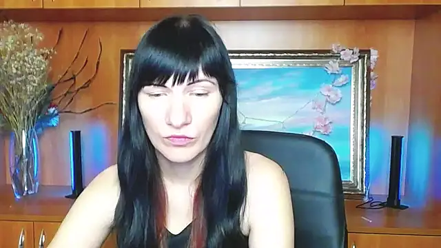 Snapshot of Rosalinda_ro chatting on April 7, 2026, 12:05 pm Rosalinda ro online show from April 7, 2026, 12:05 pm