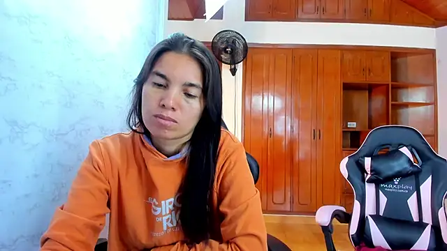 Snapshot of Emily_and_Soffy chatting on February 16, 2026, 12:01 pm Emily and Soffy online show from February 16, 2026, 12:01 pm