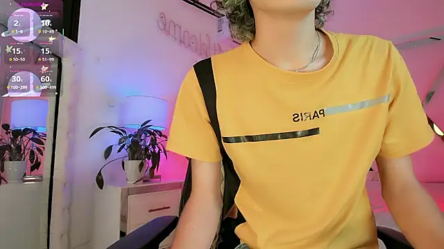 Snapshot of thanier_18 chatting on March 28, 2026, 7:35 pm thanier 18 online show from March 28, 2026, 7:35 pm