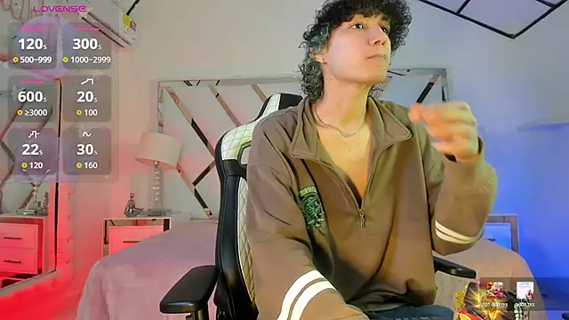 Snapshot of thanier_18 chatting on April 5, 2026, 6:49 pm thanier 18 online show from April 5, 2026, 6:49 pm