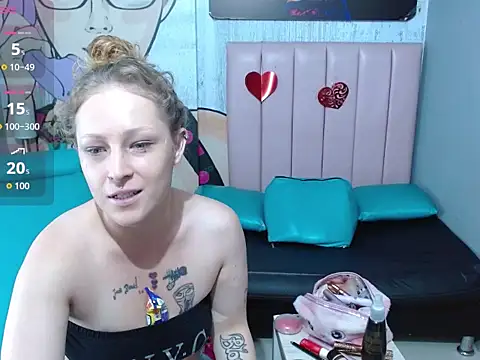 Snapshot of candywalthonrs707 chatting on February 17, 2026, 5:52 pm candywalthonrs707 online show from February 17, 2026, 5:52 pm