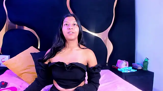Vaneline2 online show from May 16, 2026, 3:44 pm