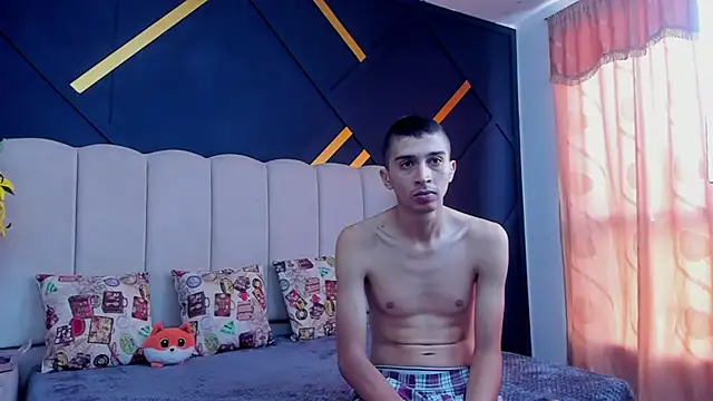 MiaANDrony online show from February 21, 2026, 12:39 pm