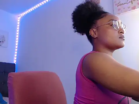 latin riahnna jp online show from April 9, 2026, 3:28 am