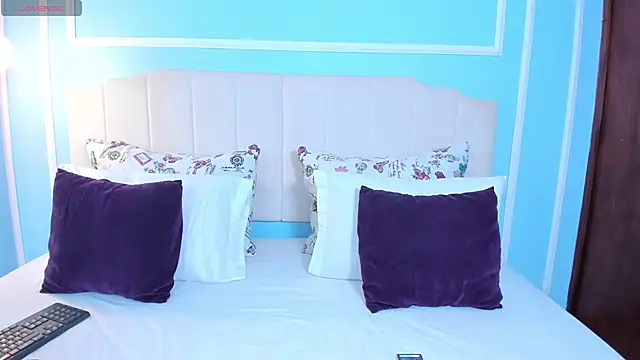 Snapshot of ashley_foox chatting on February 28, 2026, 3:07 am ashley foox online show from February 28, 2026, 3:07 am