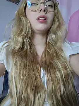 isaneptuneuwu online show from March 9, 2026, 1:42 am