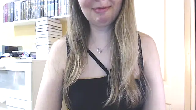 Tasiya online show from February 23, 2026, 8:06 pm