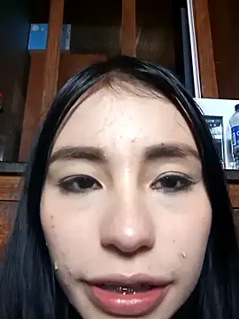 Chloe Miller 2 online show from May 7, 2026, 11:54 pm