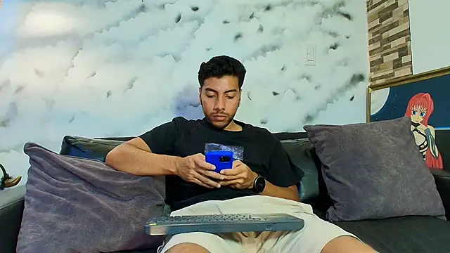 Snapshot of Max_Hornye chatting on February 5, 2026, 7:07 pm Max Hornye online show from February 5, 2026, 7:07 pm