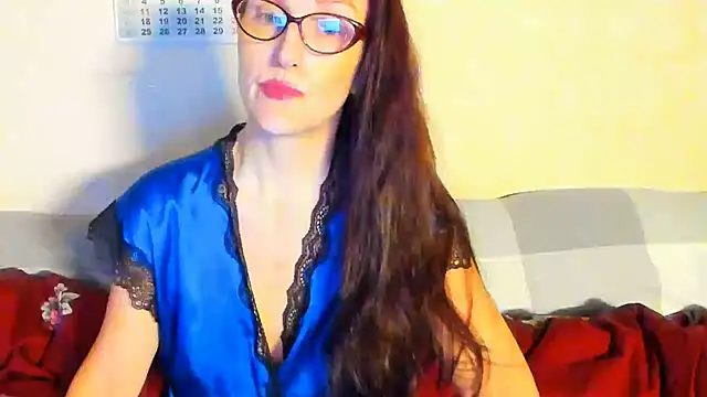 Snapshot of beddable_woman chatting on April 14, 2026, 2:28 am beddable woman online show from April 14, 2026, 2:28 am