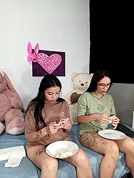 ASHLEY SUNNY2 online show from February 13, 2026, 3:02 am