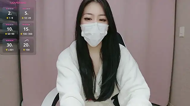 dami539 online show from April 11, 2026, 12:31 pm