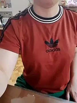 Snapshot of LiilyZi chatting on March 26, 2026, 1:55 am LiilyZi online show from March 26, 2026, 1:55 am