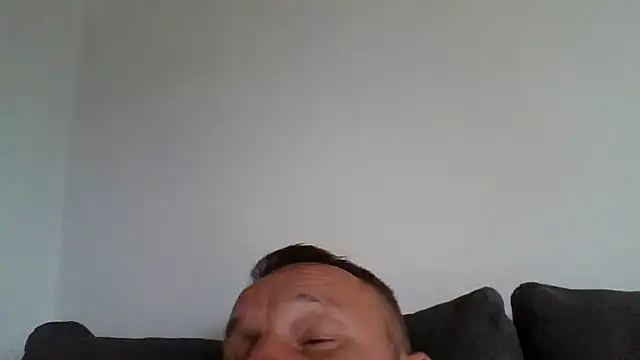 Tommyzzzzzz online show from June 30, 2026, 9:21 am