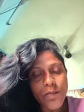 Khushi Roy online show from March 19, 2026, 6:39 am