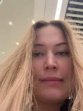 Snapshot of blonde_exe chatting on February 13, 2026, 3:41 pm blonde exe online show from February 13, 2026, 3:41 pm