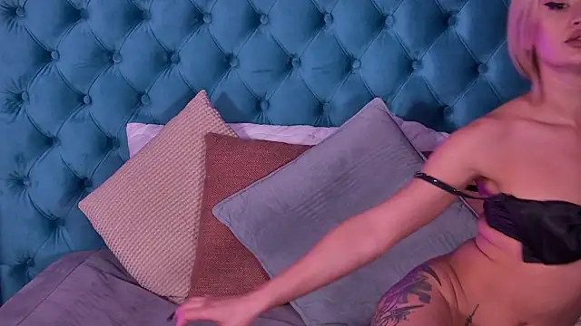 NayaBliss online show from March 8, 2026, 4:49 am