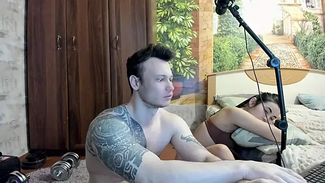  littleangie  online show from February 5, 2026, 12:37 am