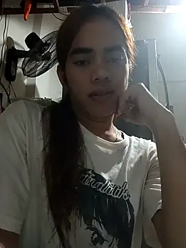 Snapshot of Wildcam21 chatting on February 18, 2026, 9:16 am Wildcam21 online show from February 18, 2026, 9:16 am