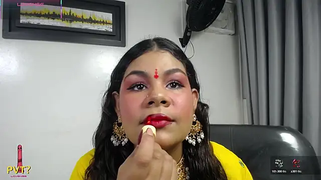 yaazhinii online show from July 23, 2026, 11:30 am