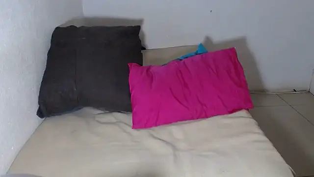 ChubbyBustyX online show from April 15, 2026, 8:42 pm