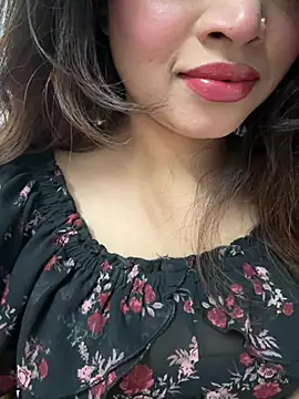 riya sharma11 online show from March 4, 2026, 4:02 pm