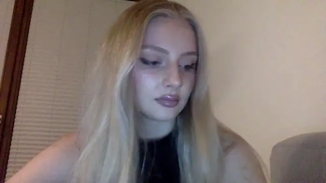 MayaWetDream online show from March 12, 2026, 8:48 pm