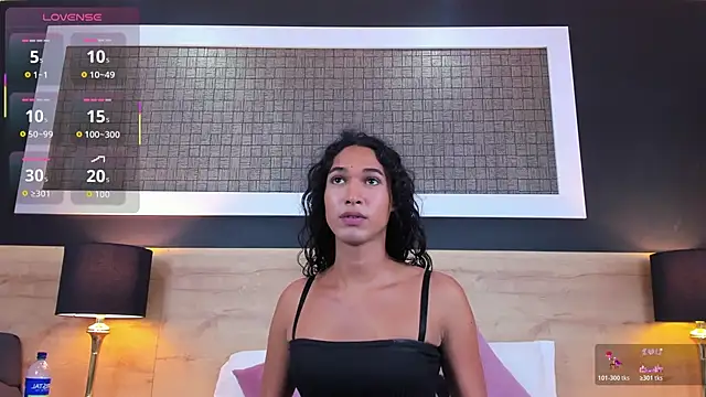 Snapshot of Chloee__Adams chatting on May 25, 2026, 8:48 pm Chloee Adams online show from May 25, 2026, 8:48 pm